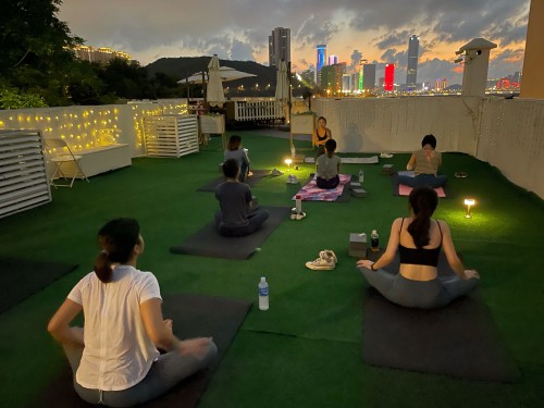 2021The Heal Café Rooftop